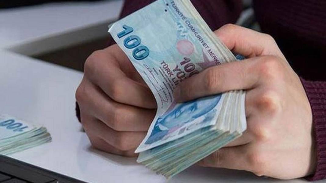 Milyonlarca emekliyi ilgilendiren haber! Bayram ikramiyeleri yüzleri güldürecek 1