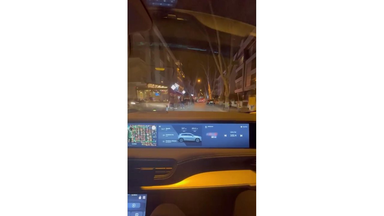 Bakan Kasapoğlu, Yerli Ve Milli Otomobil Togg İle Ankara Trafiğinde