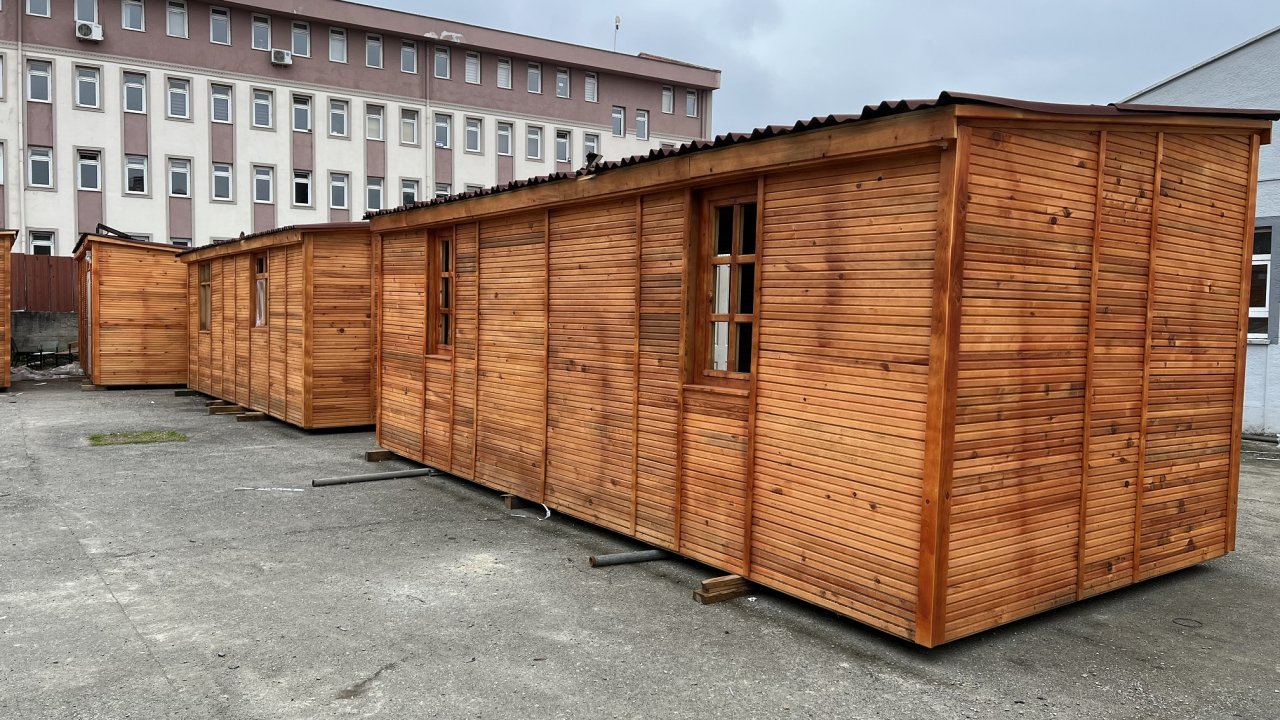 Bartın'da Öğretmen Ve Öğrencilerin Yaptığı Ahşap Konteyner Sınıflar Deprem Bölgesine Gönderildi