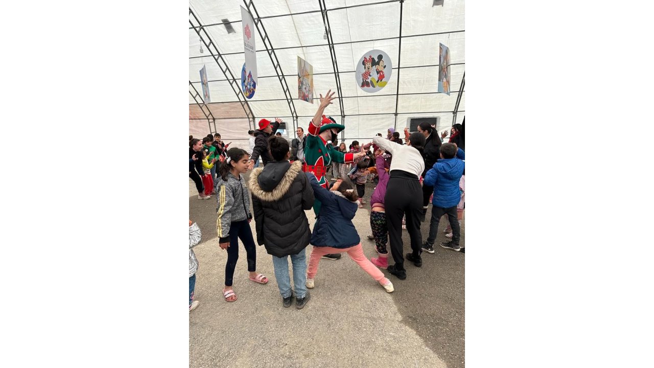 Karagöz Ve Hacivat, Depremzede Çocuklar İçin Sahnede