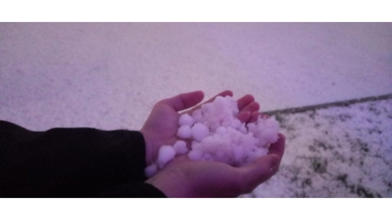 Aksaray'da Dolu Yağışı, Kent Beyaza Büründü