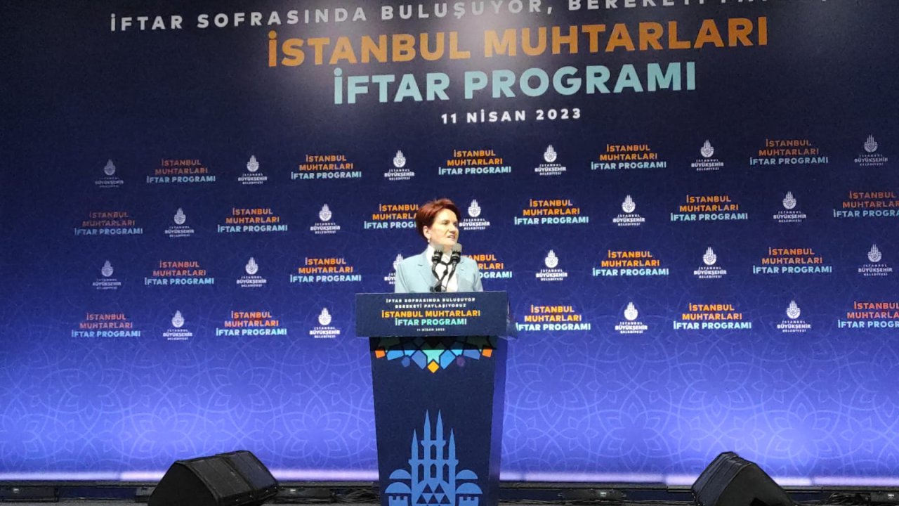 Akşener Ve İmamoğlu İftarda Muhtarlarla Bir Araya Geldi