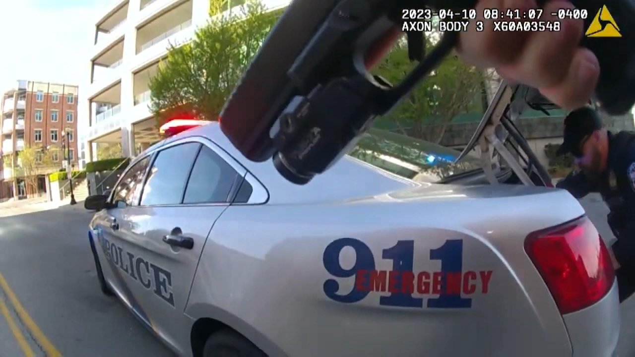 Abd’de Kentucky’deki Silahlı Saldırının Polis Görüntüleri Yayınlandı