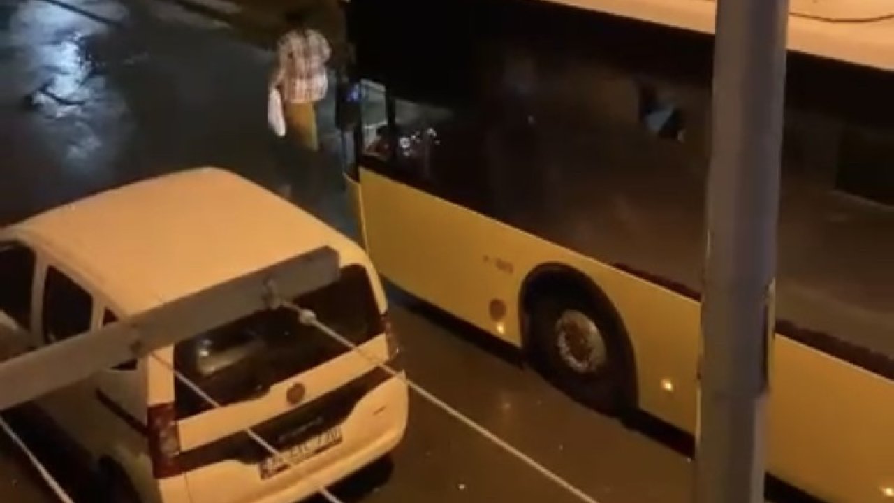Bağcılar’da Otobüsün Önünde Yürüyen Kadın Trafiği Felç Etti