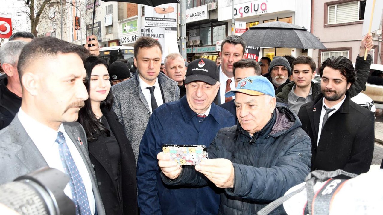 Ümit Özdağ: Gerekirse Zorla Tüm Sığınmacıları Vatanlarına Yollayacağız