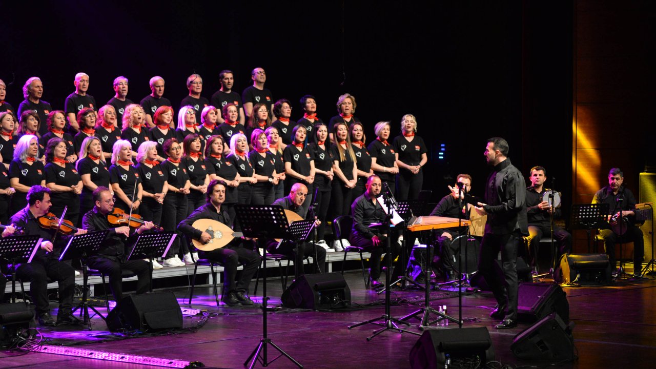 İyilik Konseri, Yara Saracak