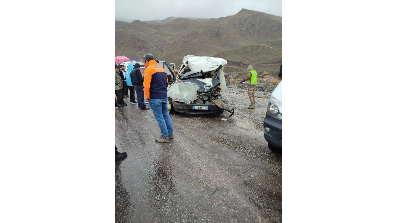 Hakkari'deki Kazada Ölen 3 Kişi, Toprağa Verildi