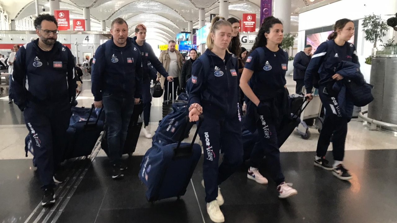 Ebrar Ve Arkadaşlarının Türkiye'den Acı Ayrılışı