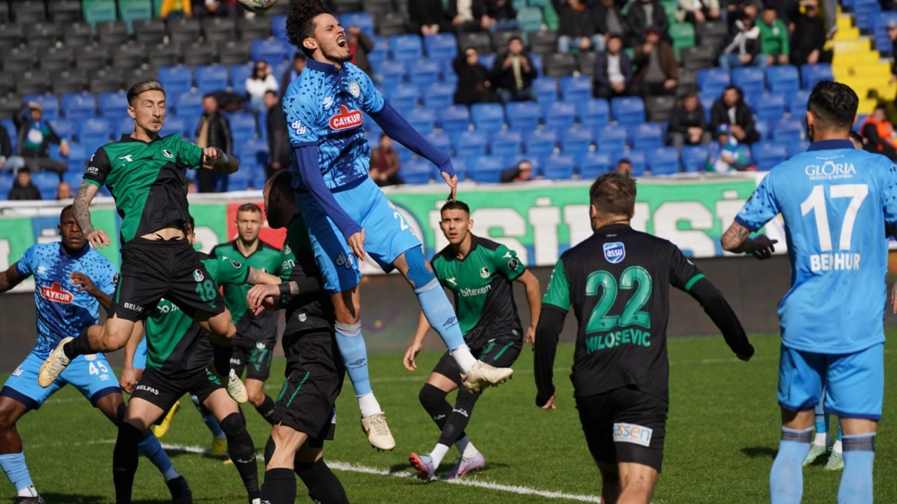 Çaykur Rizespor - Sakaryaspor: 2-1