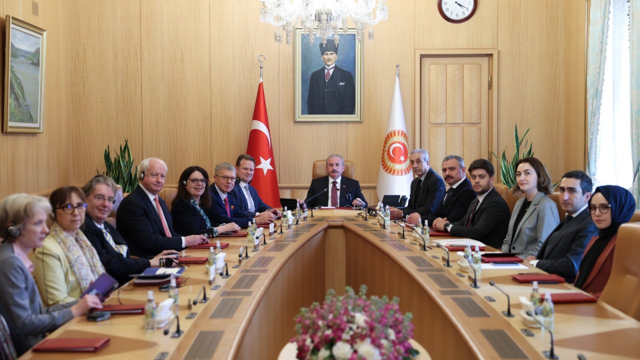 Tbmm Başkanı Şentop, 'akpm Seçim Gözlem Heyeti'yle Görüştü