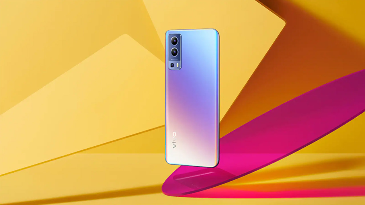 Fiyat-performans telefonu Vivo Y52 5G (2022) piyasaya çıktı!