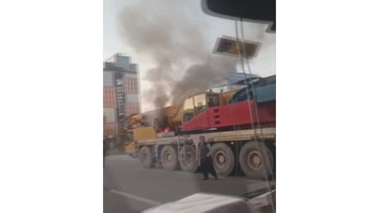 Maltepe'de Vinç Yangını: D-100 Karayolu'nda Trafik Yoğunluğu Oluştu