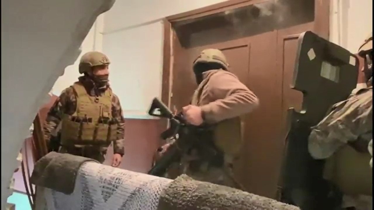 /fotoğraflarla// Barış Boyun Suç Örgütüne Operasyon: 131 Gözaltı