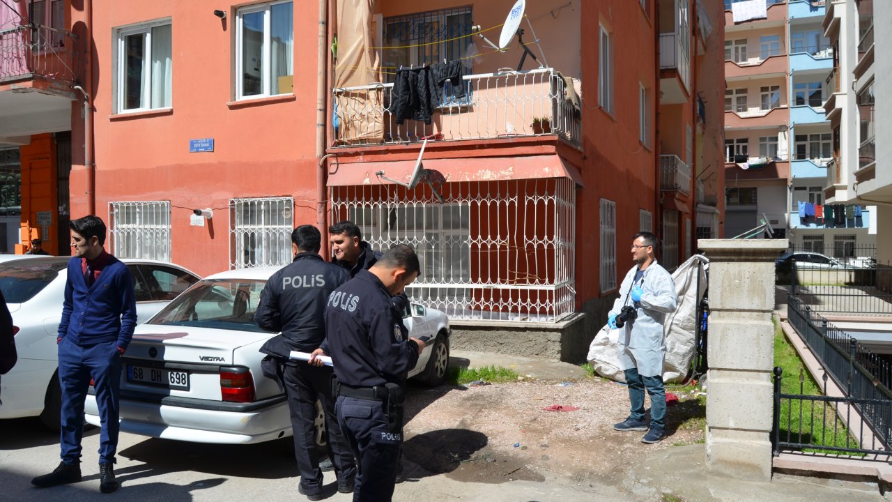 1 Çocuk Annesi, Evinde Ölü Bulundu