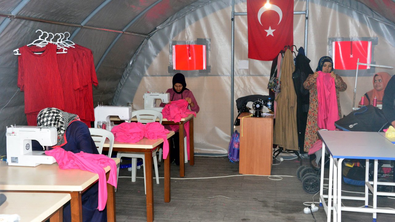 Depremzede Kadınlar, Üreterek Hayata Tutunuyor