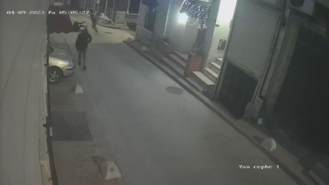 Beyoğlu'nda Köpek Bakımı Nedeniyle Tartıştığı Kişiyi Bıçakladı