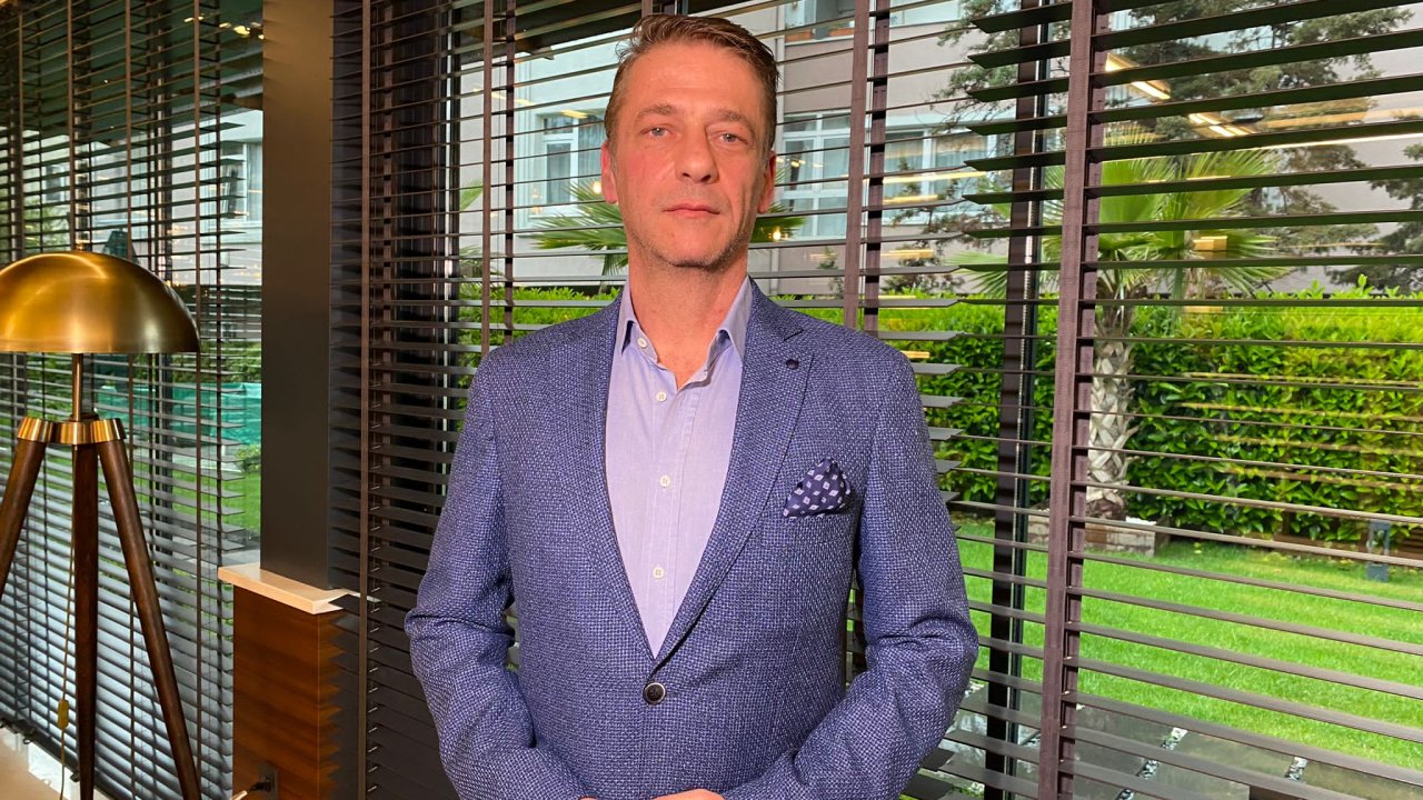 Uzm. Dr. Tanrıver: Plazalarda Saatlerce Hareketsiz Çalışmak Tütün Ürünlerini Kullanmak Kadar Tehlikeli