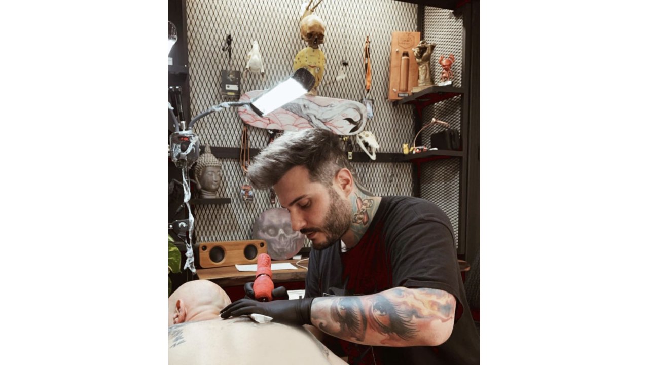 Dövme Sanatçısı Fahrettin Demir: Dövmenin En Büyük Düşmanı Güneş Işığı
