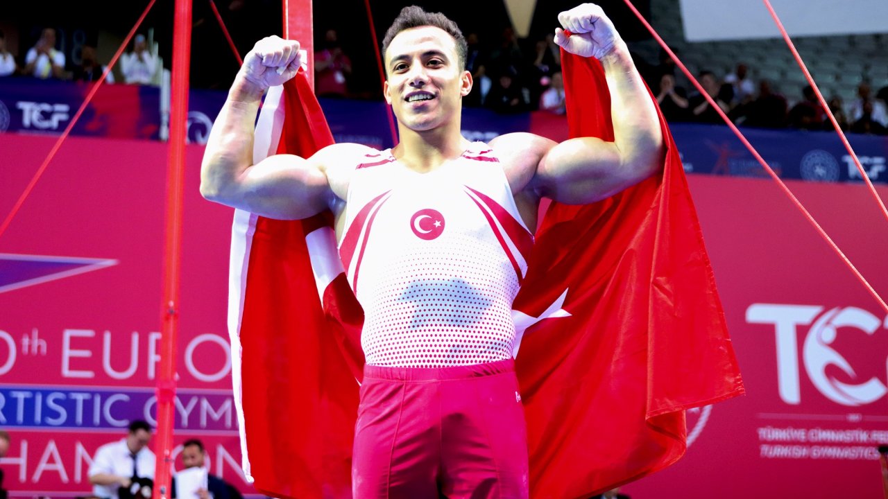 İzmir'in Altın Gururu Adem Asil