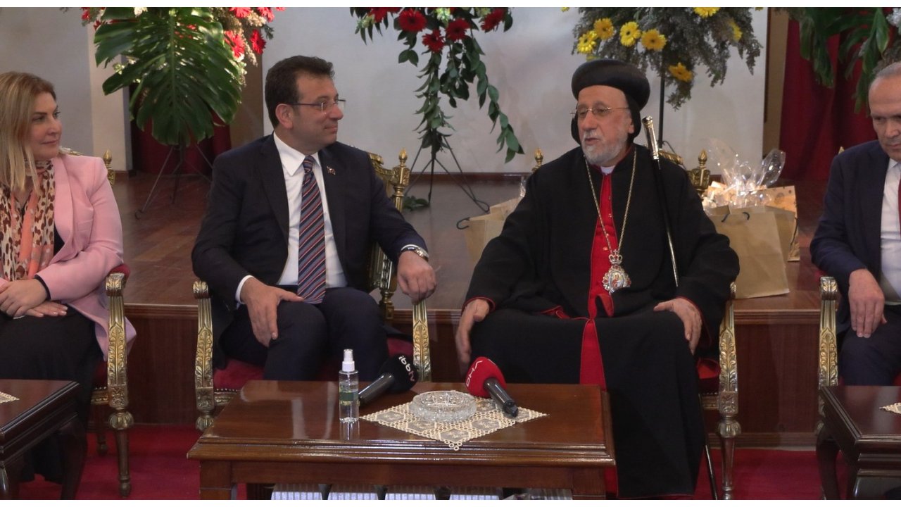 İmamoğlu, Beyoğlu'ndaki Süryani Kilisesini Ziyaret Etti