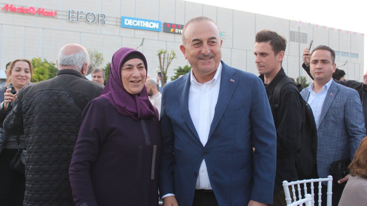 Bakan Çavuşoğlu: Türkiye’deki Ahıska Türklerimizin Hepsine Vatandaşlık Vereceğiz