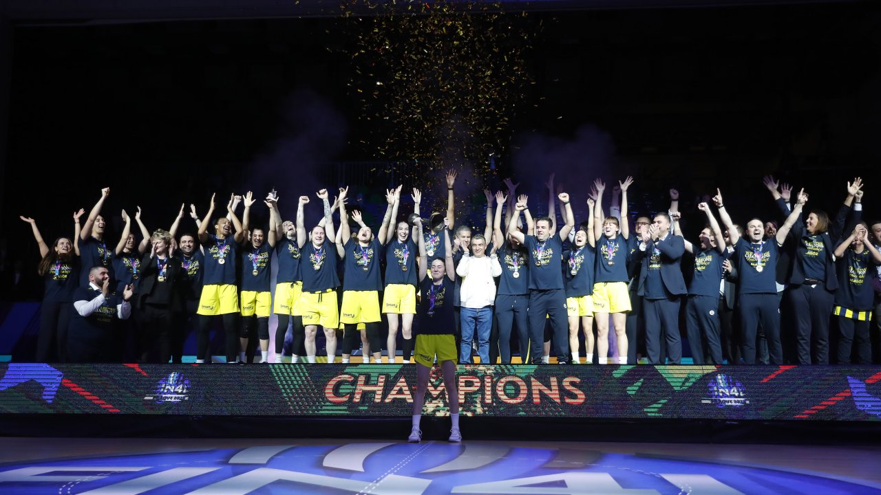 Fenerbahçe Başkanı Ali Koç'un Euroleague Mutluluğu