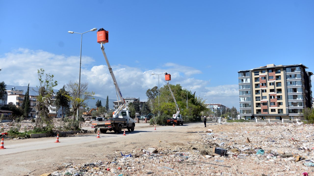 Uedaş Ekipleri Hatay’da Onarım Çalışmalarını Sürdürüyor