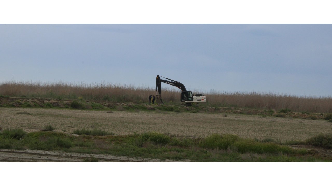 Büyük Menderes Deltası'nda Kaçak Açılan Su Kanalı Kapatılıyor