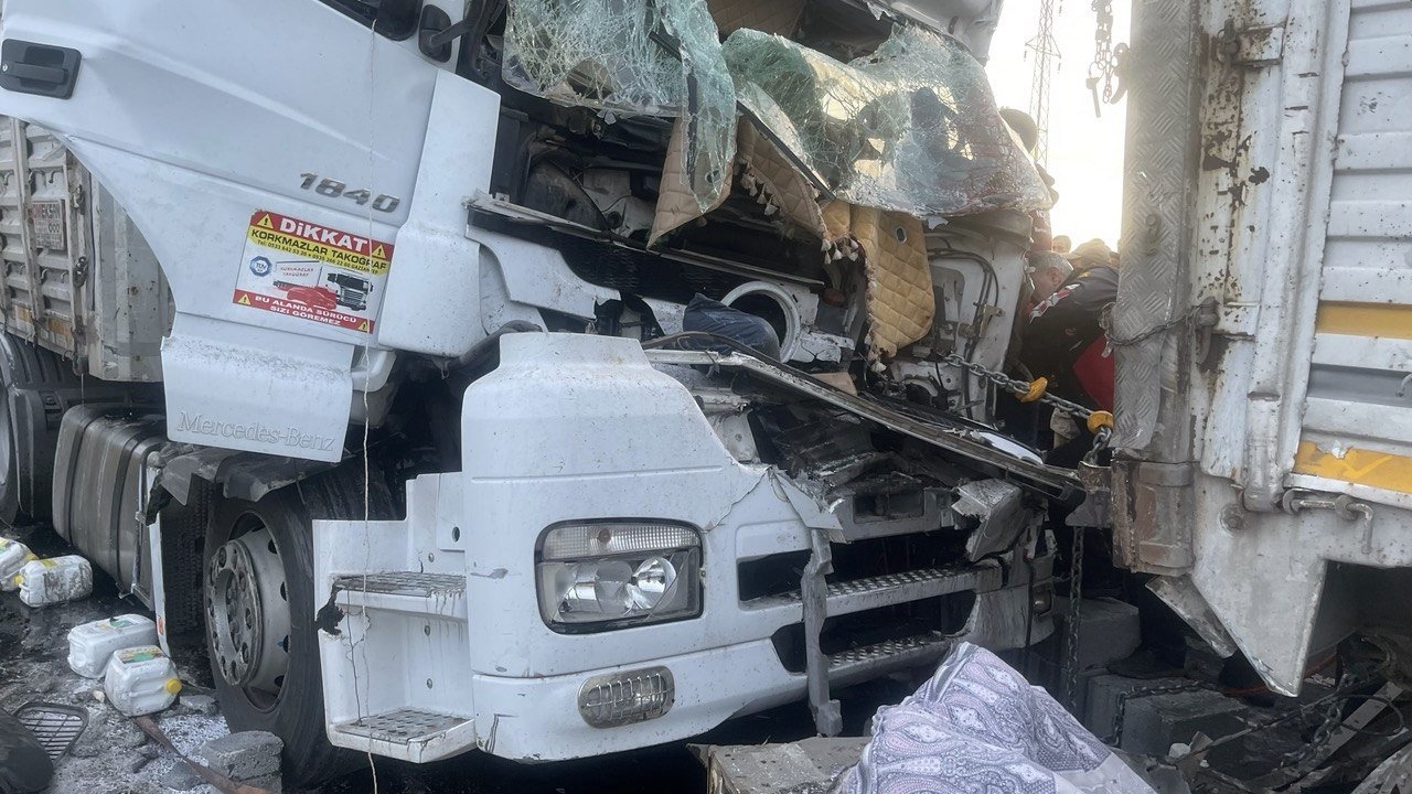 Deprem Bölgesinden Dönen Umke Ekibi, Şanlıurfa’da Kazaya Müdahale Etti