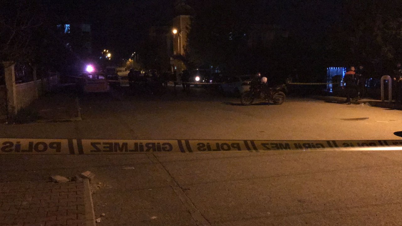 Adıyaman'da Yemek Kuyruğunda Silahlı Kavga: 2 Yaralı