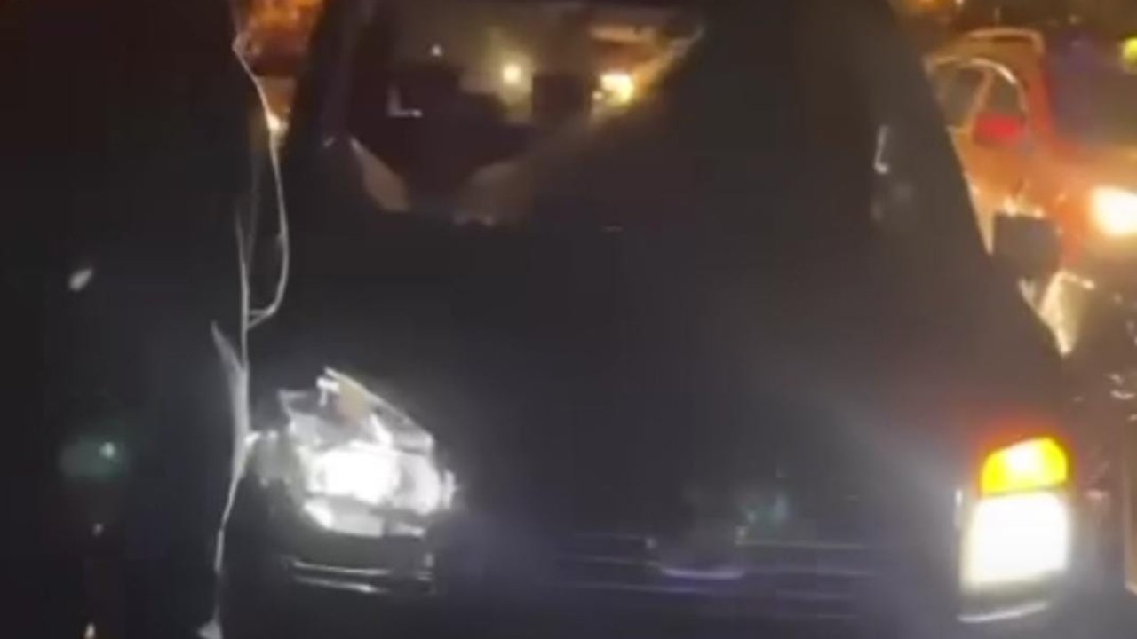 Camiye Giderken Hafif Ticari Aracın Çarpmasıyla Öldü