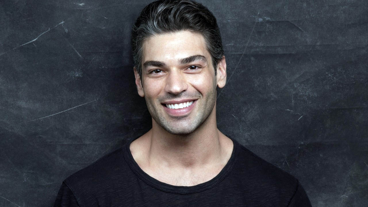 Ünlü oyuncu Şükrü Özyıldız kaza geçirdi! Durumu herkesi endişelendirdi