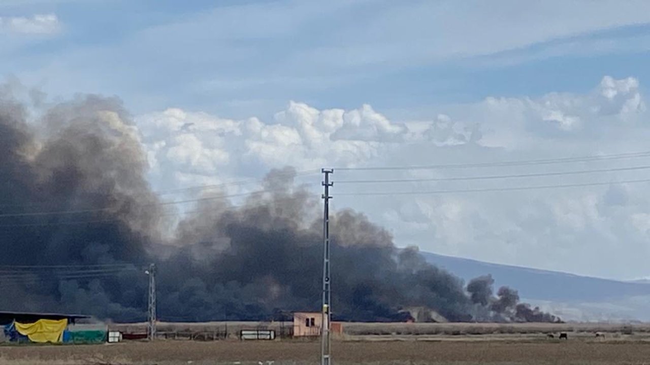 Sultan Sazlığı Milli Parkı'ndaki Yangın 15 Saatte Söndürüldü