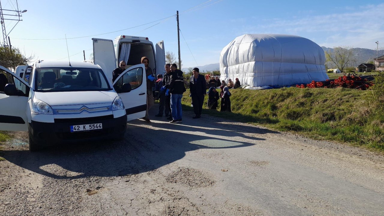 Emekli Polis Aracında Ölü Bulundu