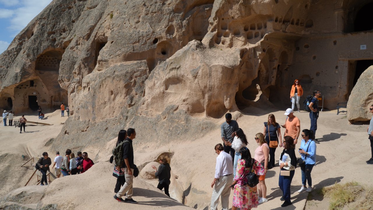 Kapadokya’nın Gözdesi Selime Katedrali'nde Bahar Yoğunluğu