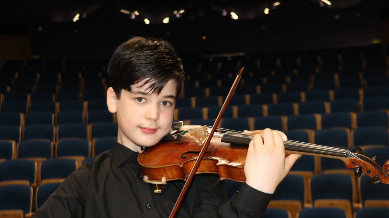 12 Yaşındaki Şef, Cso’yu Yönetecek