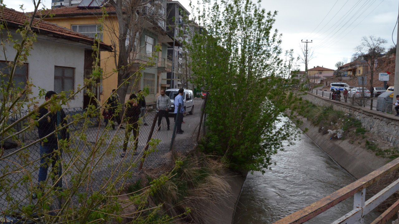 Sulama Kanalına Düşen Zehra Kayboldu