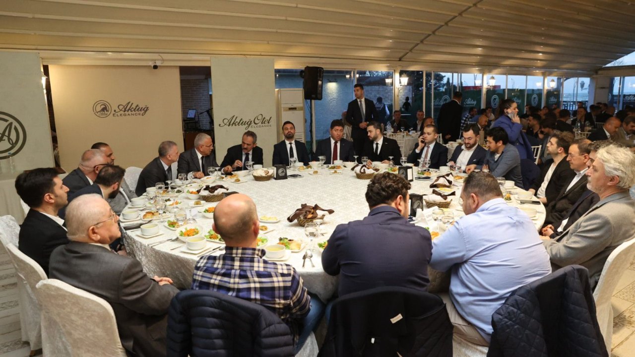 Bakan Özer: Deprem Bölgesindeki 12 Bin Çocuğa Bayram Hediyesi Hazırlandı (3)