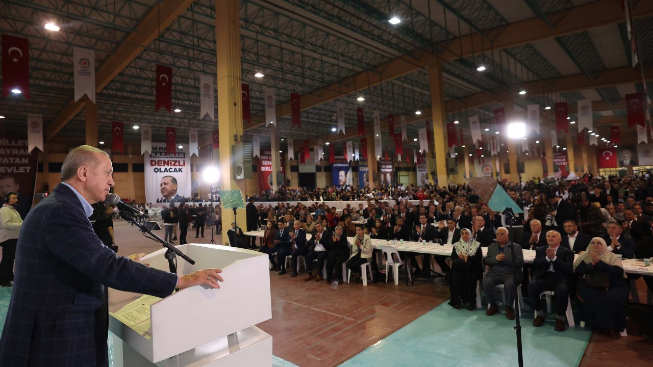 Cumhurbaşkanı Erdoğan: Ev Hanımlarına Emeklilik Hakkı Getiriyoruz (2)