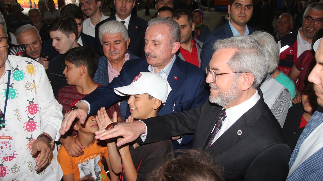 Tbmm Başkanı Şentop, Hatay’da Çocuk Şenliğine Katıldı