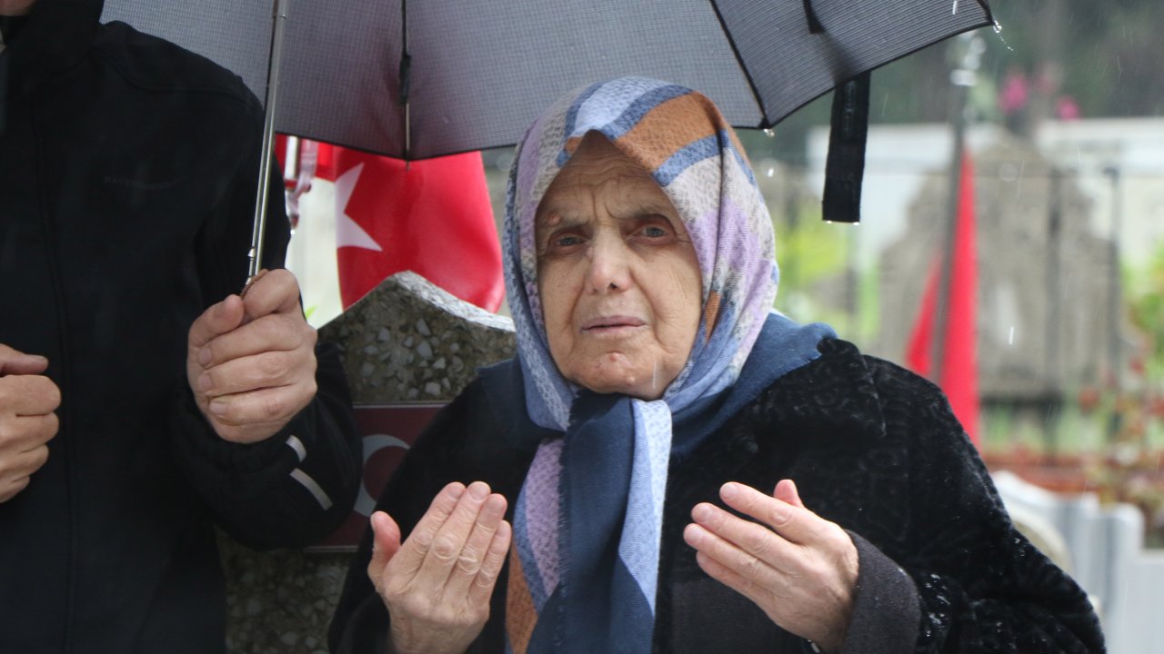 Bayram Arifesinde Şehitler Unutulmadı