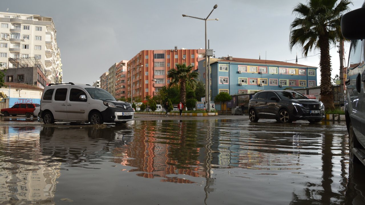 Mardin’de Sağanak Yağış Hayatı Olumsuz Etkiledi