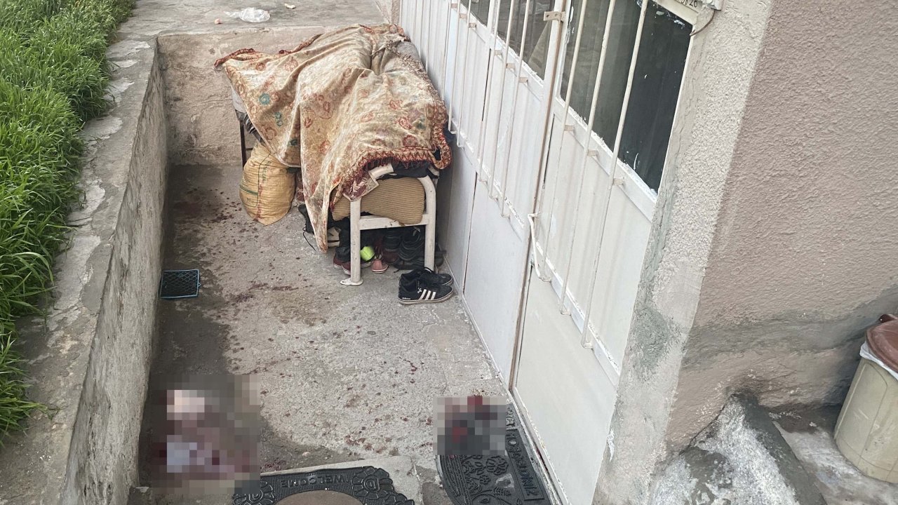 Tartıştığı Kardeşini Ve Annesini Bıçakla Yaraladı