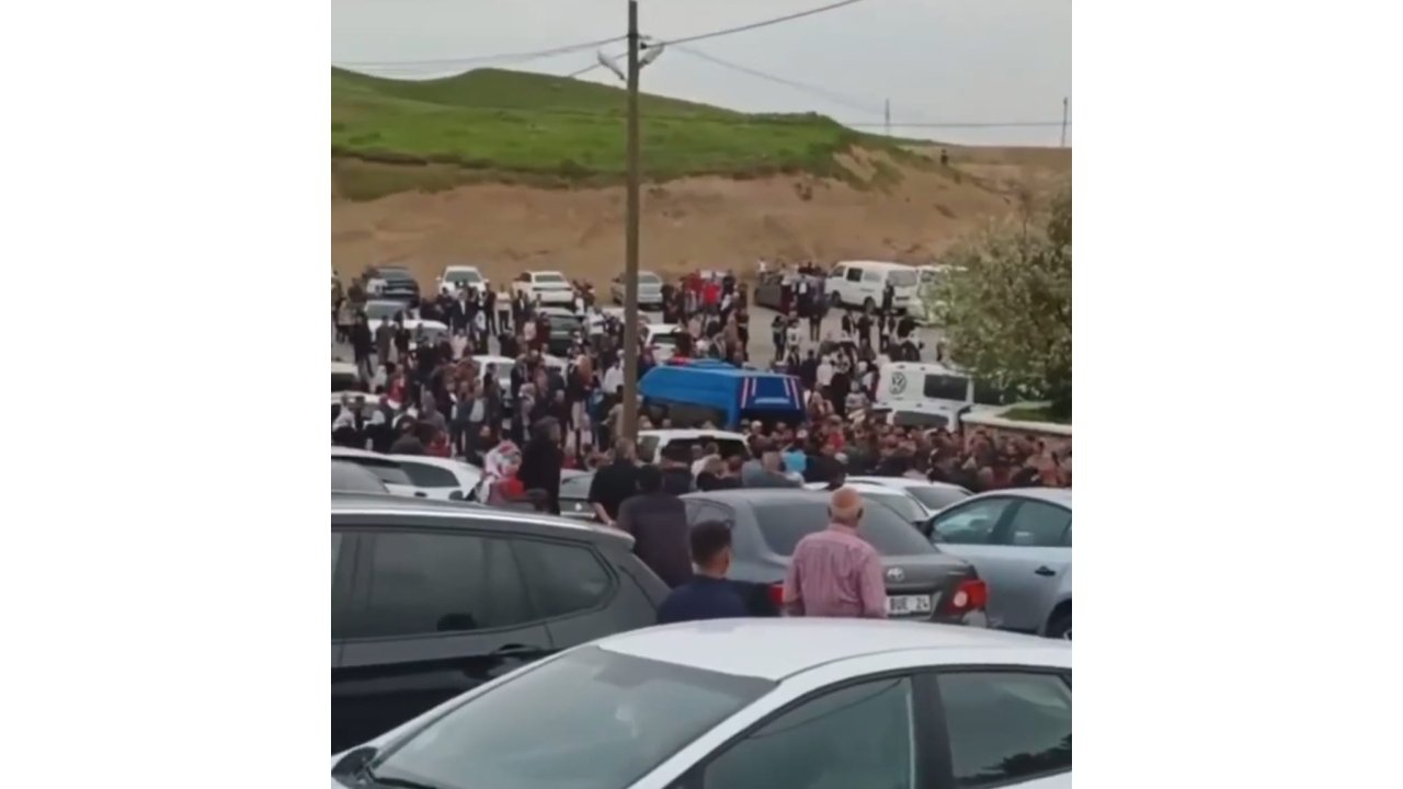 Batman'da Mezarlık Ziyaretinde Kavga; 10 Yaralı