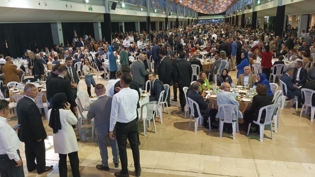 Bakan Varank: Bizim Gündemimizin Bir Numaralı Maddesi Depremzede Kardeşlerimiz (2)