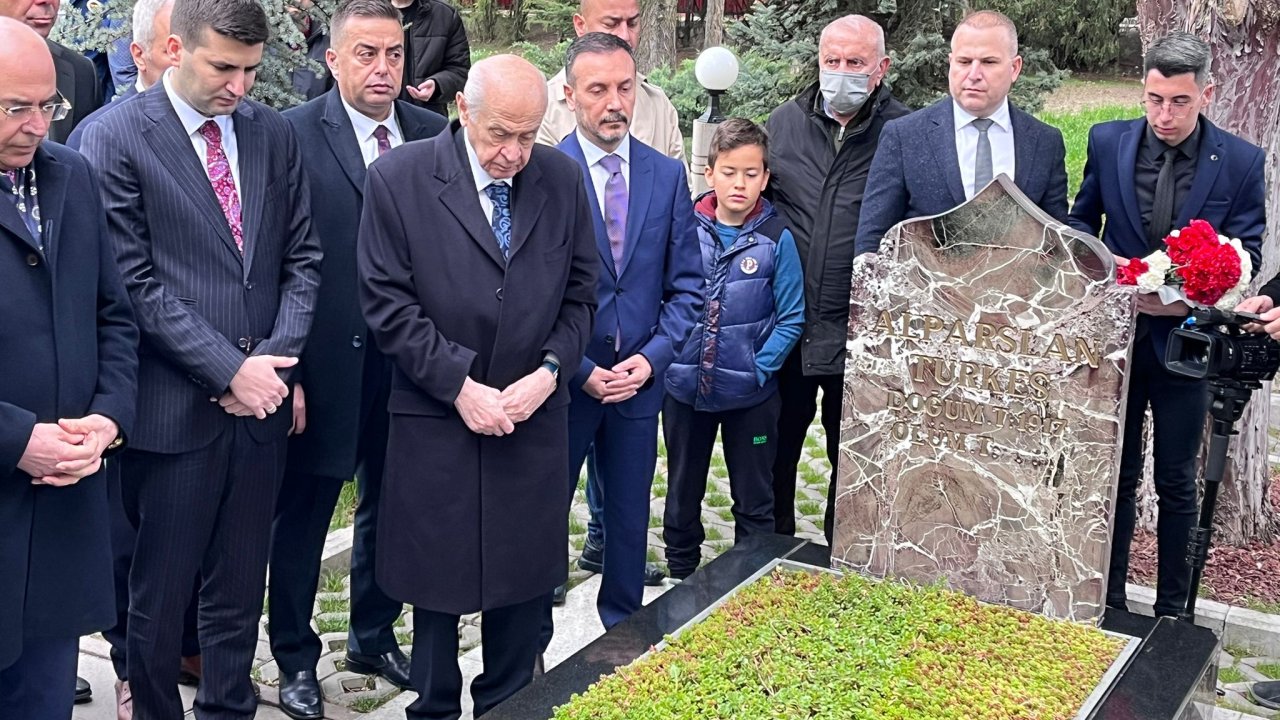 Bahçeli: Milletimiz Umutla Geleceğe Bakıyor