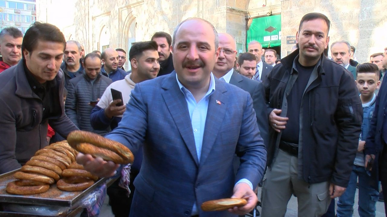 Bakanı Varank: Buruk Bir Bayram Geçiriyoruz