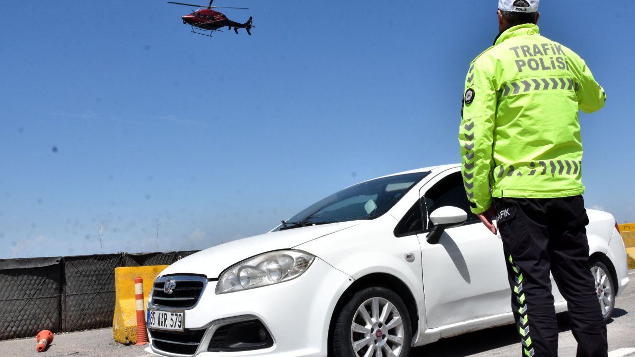 Van'da Helikopter Destekli Trafik Denetimi