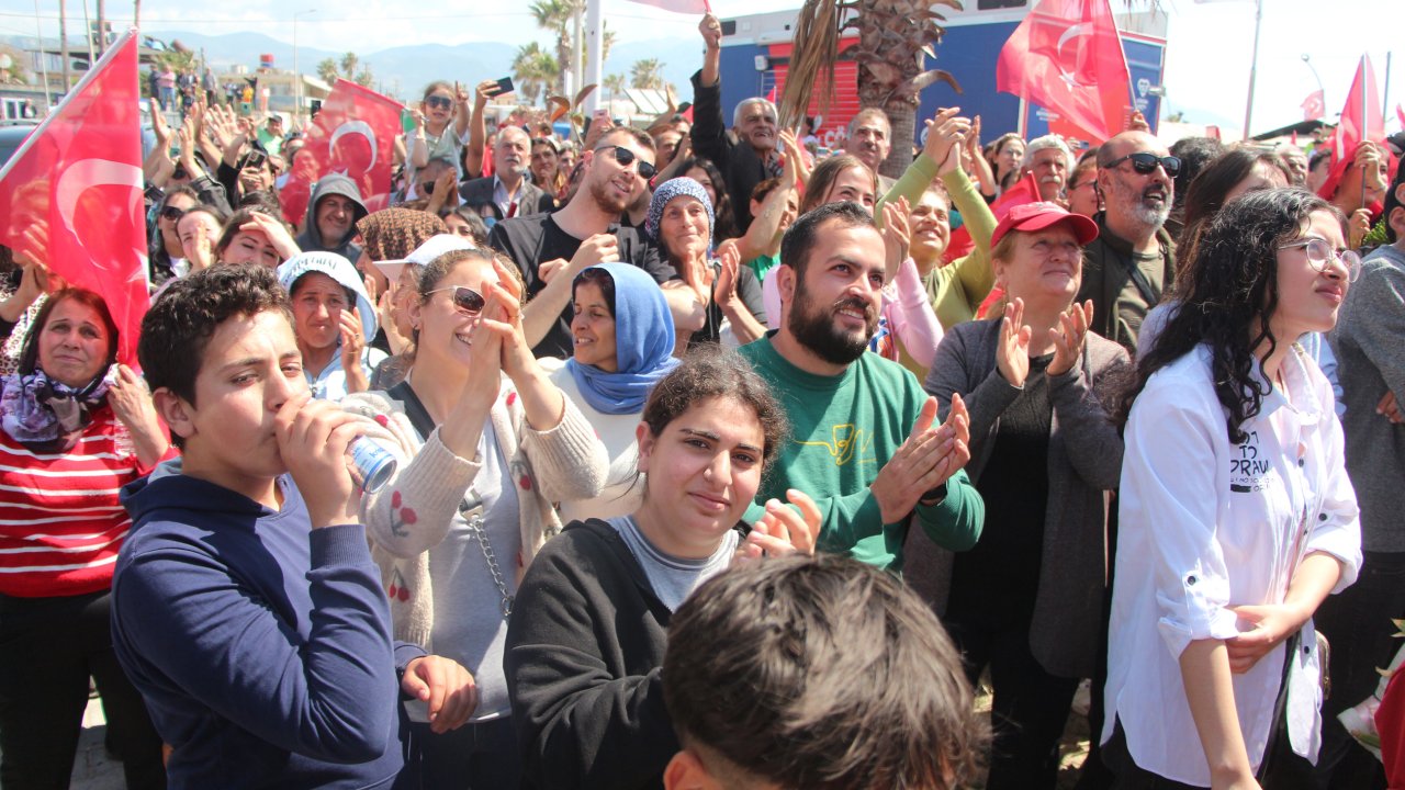 Meral Akşener: Bir Oy Kemal'e Bir Oy Meral'e Alabilir Miyim