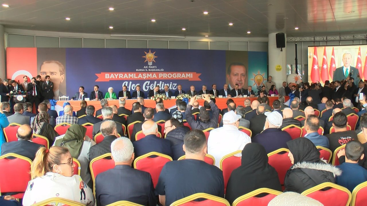 Bakan Varank: Buruk Bir Bayram Geçiriyoruz (3)